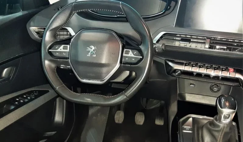 Peugeot 3008 1.2  PureTech 130cv lleno
